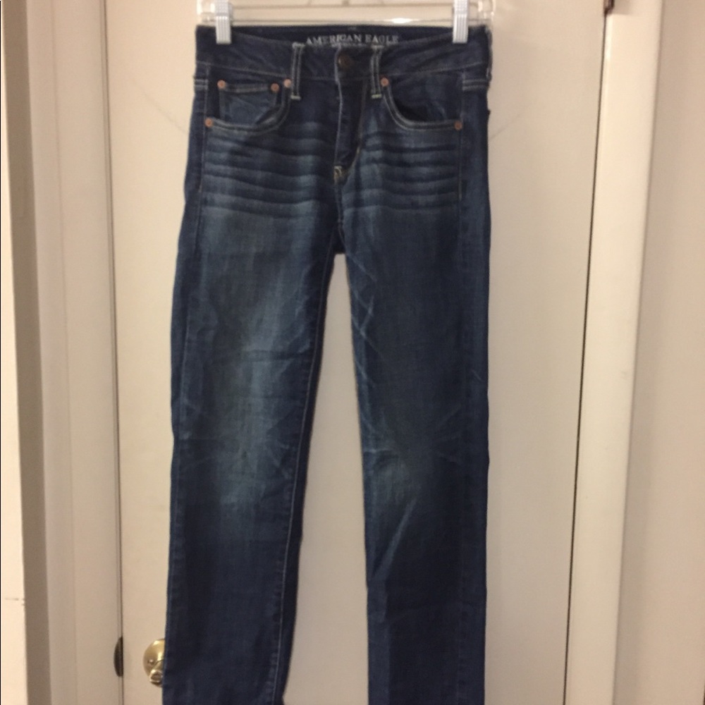 Women’s AE Straight Leg Jeans - Size 2